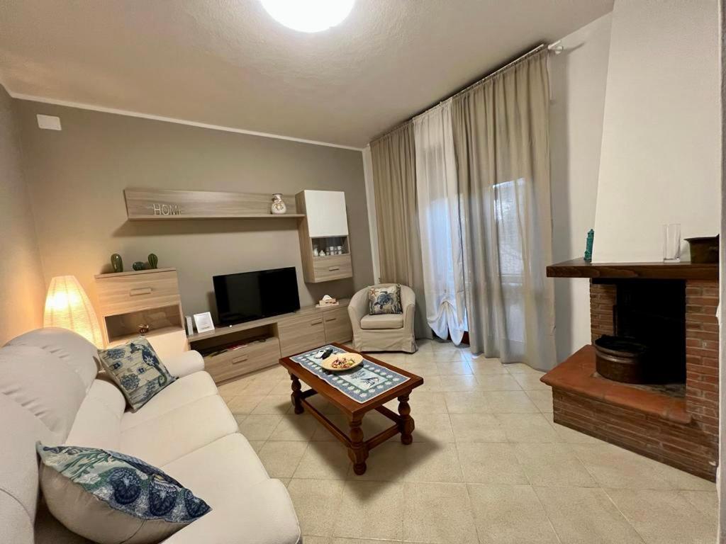 Appartamento Sunflower Βιαρέτζιο Εξωτερικό φωτογραφία
